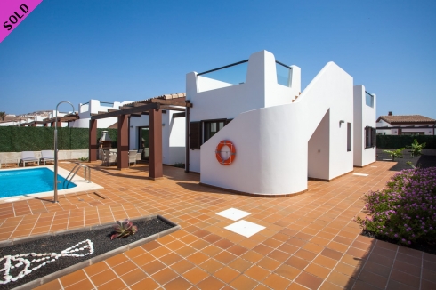 Just 4 Sales, La Estancia