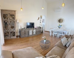 More details of La Estancia