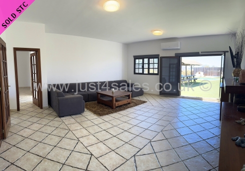 Villa 1