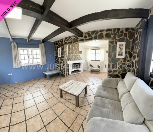 Villa 2