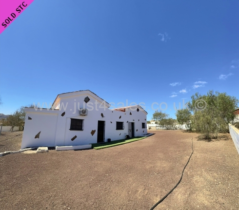 Villa 1