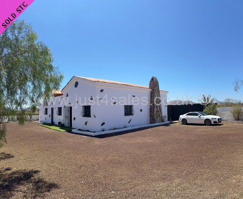 Villa 1
