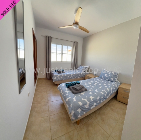 Los Arcos Just 4 Sales