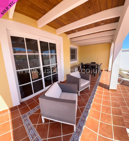 Los Arcos Just 4 Sales