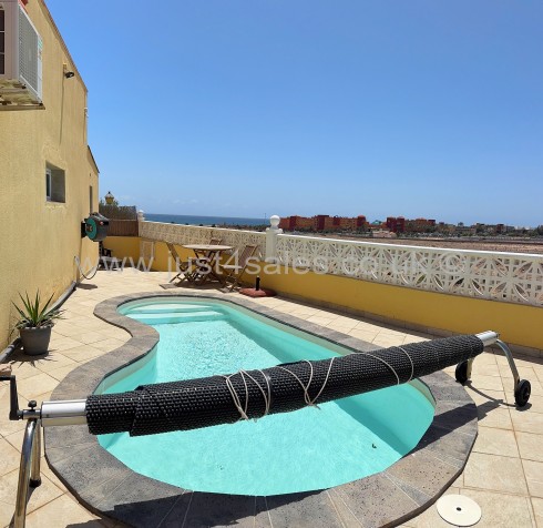 Just 4 Sales, Beach Villas