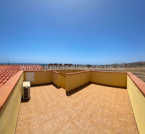 Just 4 Sales, Beach Villas