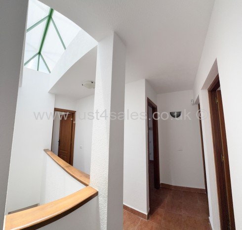 Just 4 Sales, Las Lomas