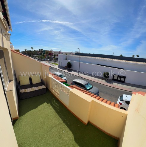 Just 4 Sales, Calle Alcalde Juan Evora Suarez