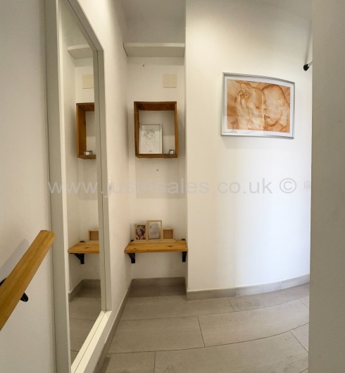 	Just 4 Sales, Calle Alcalde Juan Evora Suarez