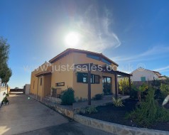 More details of Triquivijate