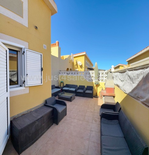 Just 4 Sales, Beach Villas