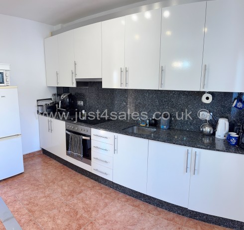 Just 4 Sales, Beach Villas