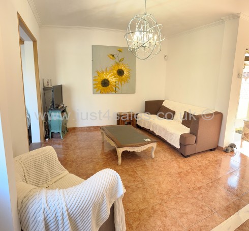 Just 4 Sales, Beach Villas