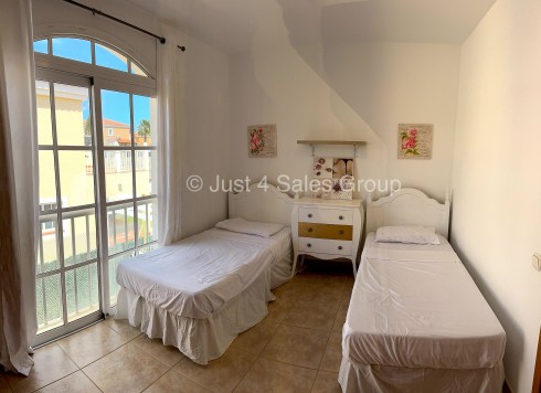 La Colina Just 4 Sales.