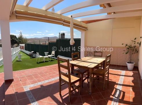 La Colina Just 4 Sales. La Colina Just 4 Sales.