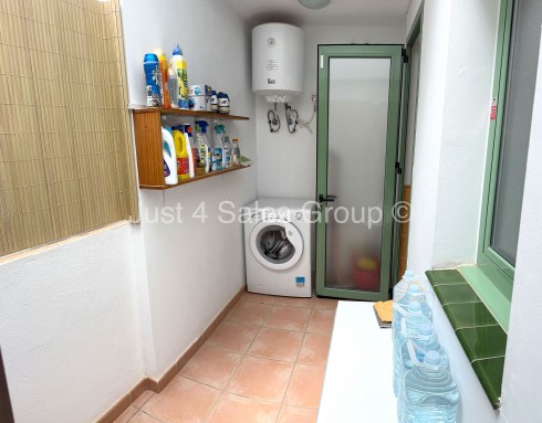 Just 4 Sales, Gaudia