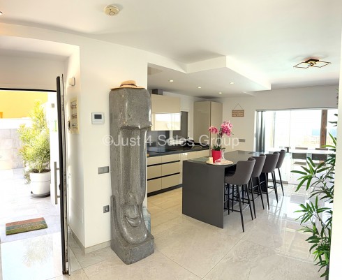 Just 4 Sales Calle Tamonante