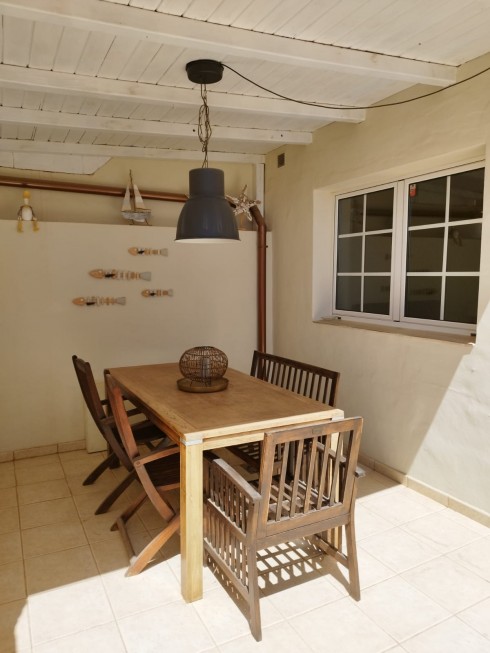Just 4 Sales, Alta Vista. Just 4 Sales, Alta Vista.
